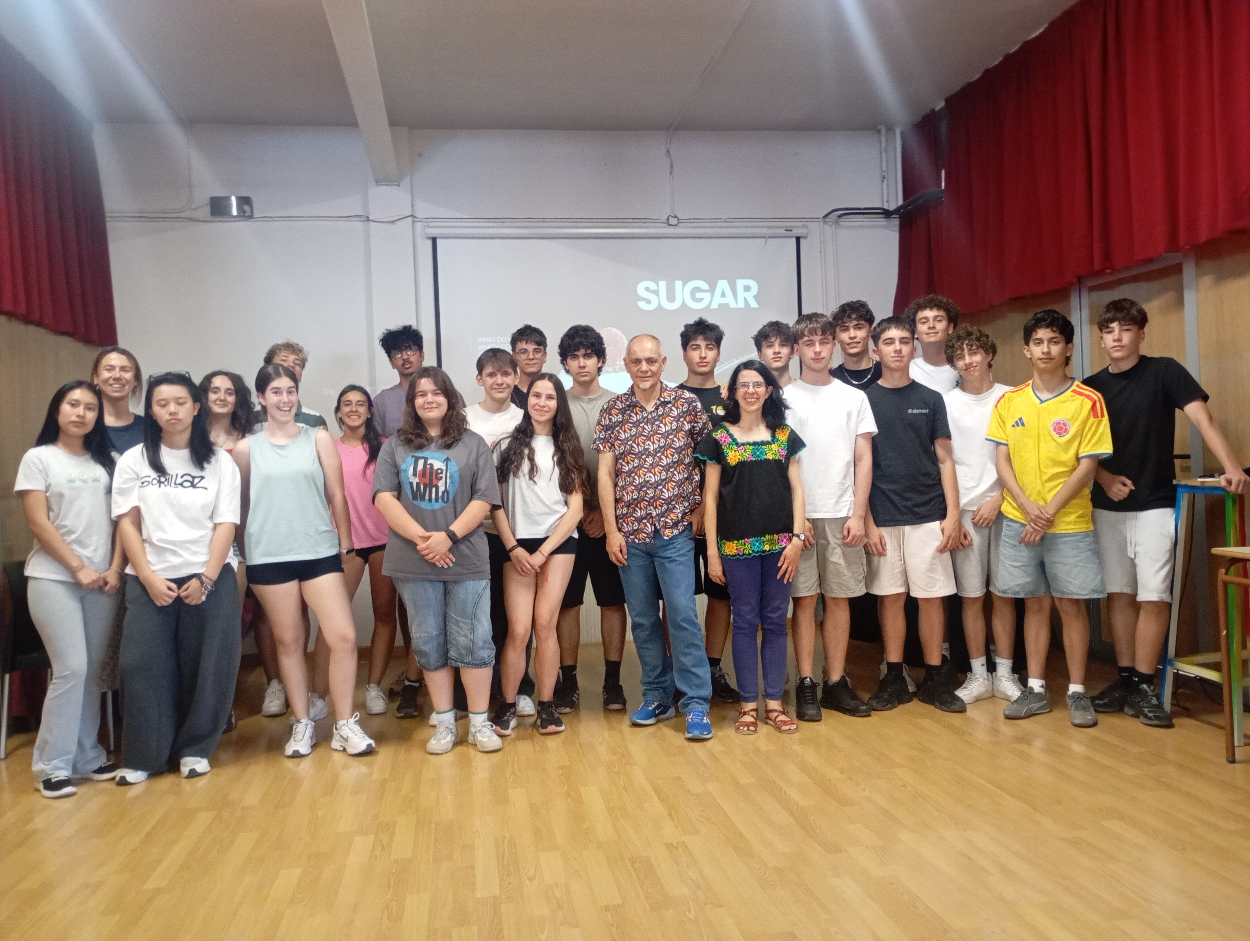 Los 'Dialogos intergeneracionales' abordan el tema del consumo de azucar con la colaboración entre los trabajos de los alumnos del I.E.S. Dámaso Alonso, y las palabras de Jara Pérez (ICTAN) y Pedro Tomé (ILLA, CSIC)